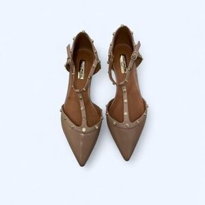 Halogen Olson pointytoe studded T-strap Flat patent leather woman flats size 8